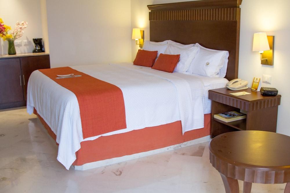 Ramada Plaza By Wyndham Veracruz Boca Del Rio Buitenkant foto